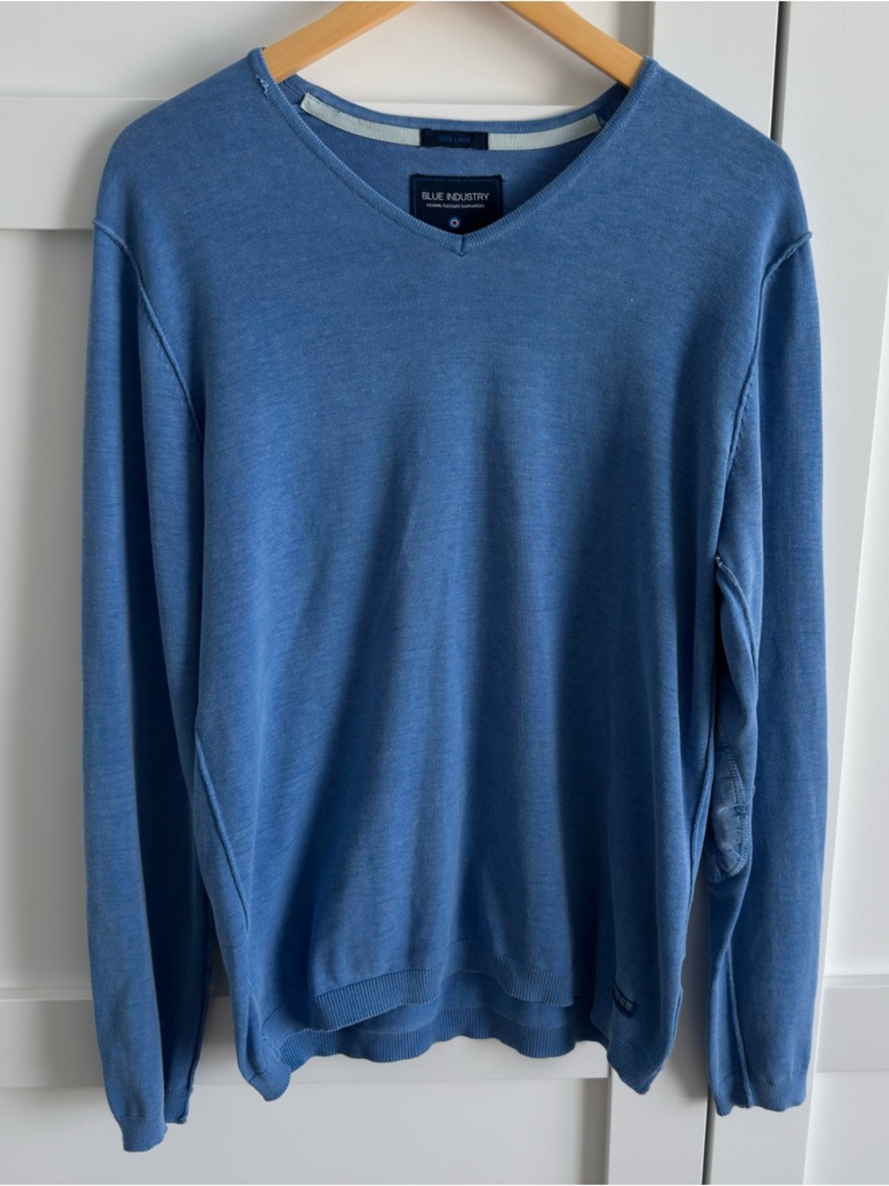 Men's V-Neck Sweater - Blue